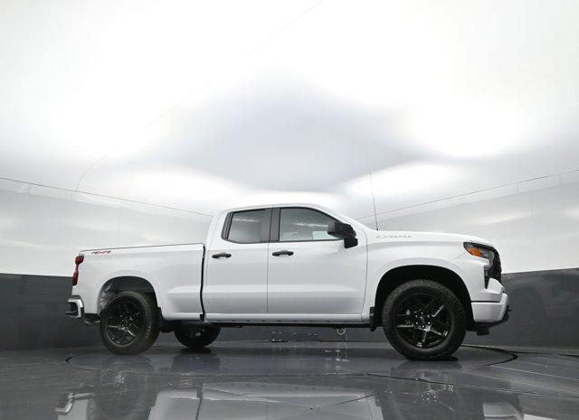 new 2025 Chevrolet Silverado 1500 car, priced at $43,399