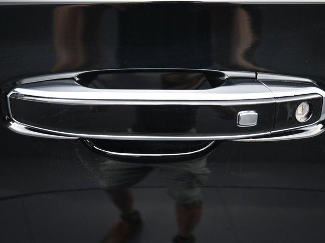 new 2025 Chevrolet Suburban car, priced at $80,577