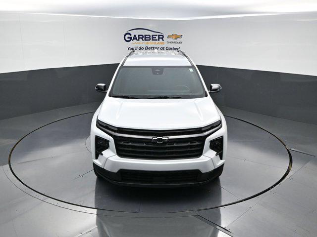 new 2026 Chevrolet Traverse car, priced at $45,405