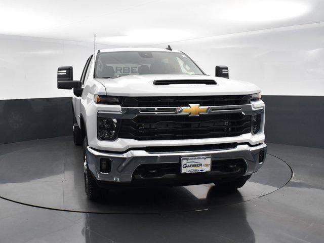 new 2025 Chevrolet Silverado 2500 car, priced at $69,195