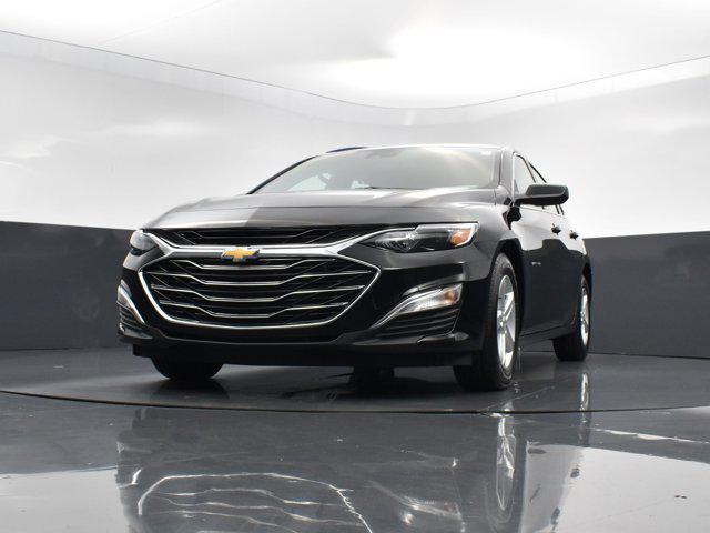 new 2025 Chevrolet Malibu car, priced at $25,195