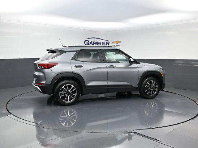 new 2026 Chevrolet TrailBlazer car, priced at $27,928