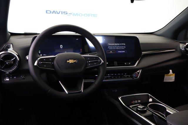 new 2026 Chevrolet Equinox car, priced at $32,140