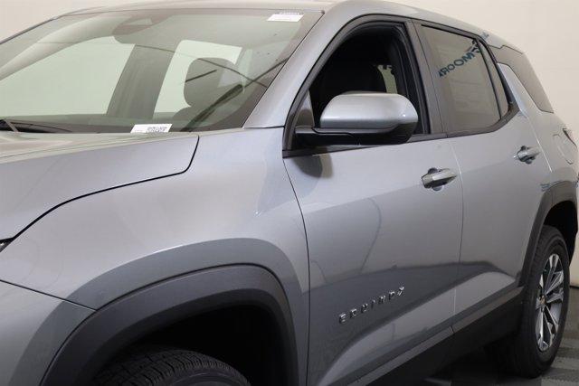 new 2026 Chevrolet Equinox car, priced at $32,140