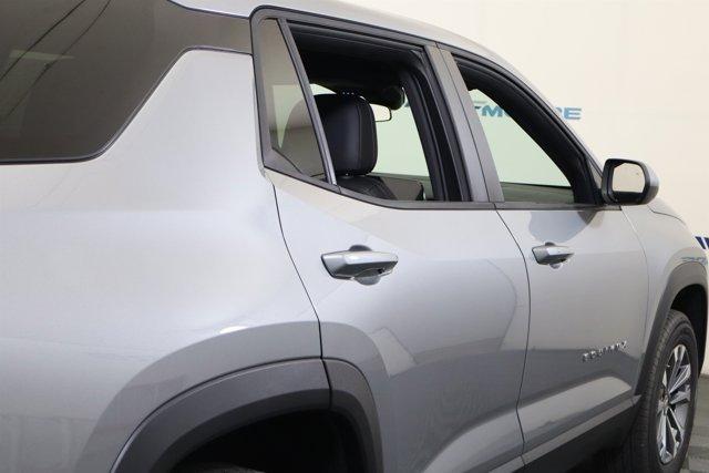 new 2026 Chevrolet Equinox car, priced at $32,140