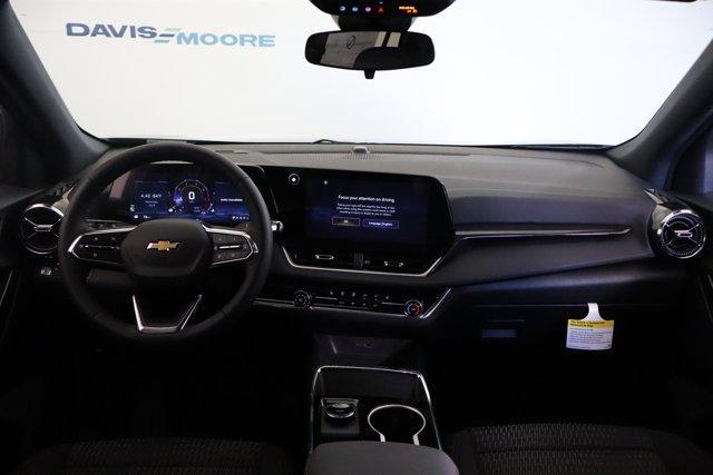 new 2026 Chevrolet Equinox car, priced at $30,260