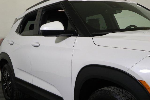 new 2025 Chevrolet TrailBlazer car, priced at $32,225