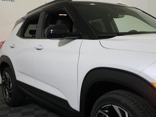 new 2025 Chevrolet TrailBlazer car, priced at $33,825