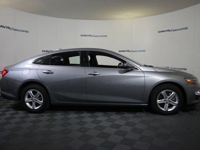 new 2024 Chevrolet Malibu car, priced at $29,860