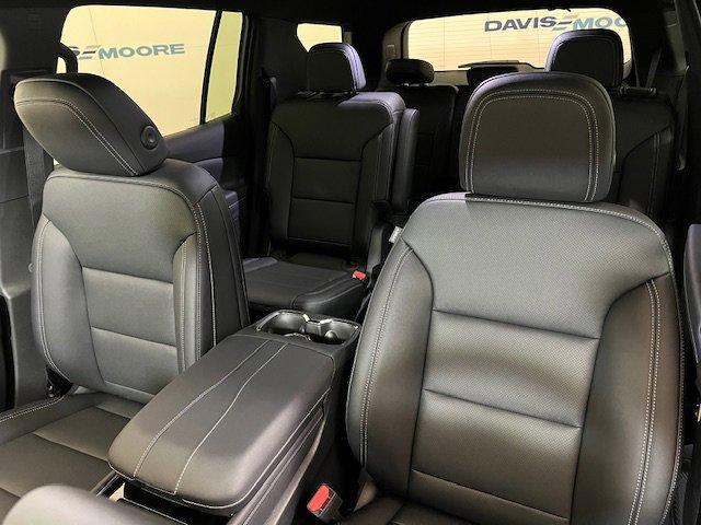 new 2025 Chevrolet Traverse car, priced at $46,680