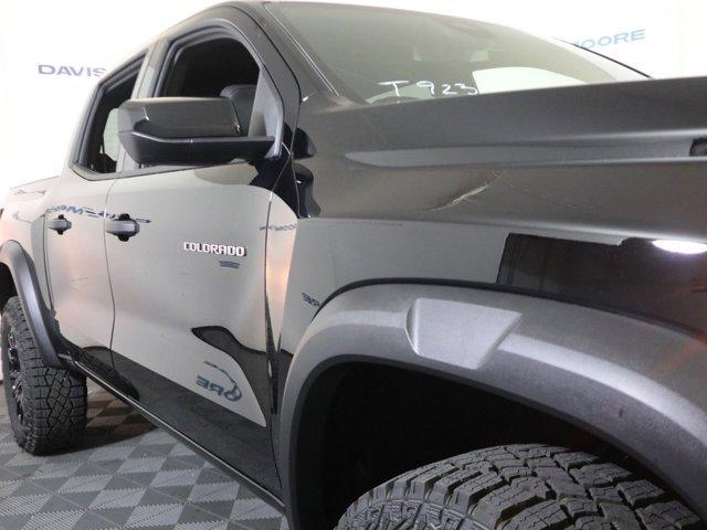 new 2024 Chevrolet Colorado car, priced at $43,290