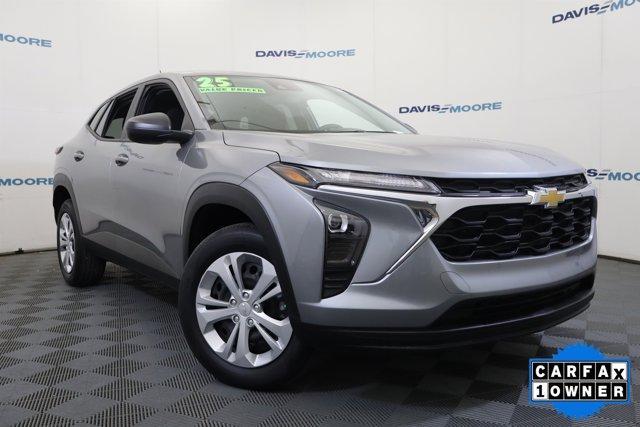 used 2025 Chevrolet Trax car, priced at $21,205