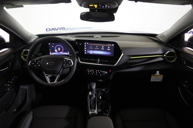 new 2025 Chevrolet Trax car, priced at $27,085