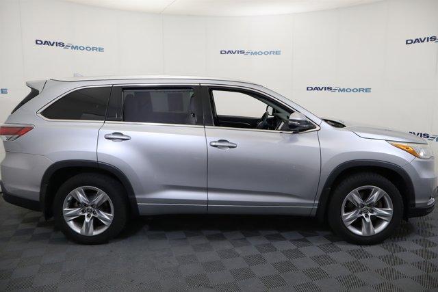 used 2016 Toyota Highlander car, priced at $19,995