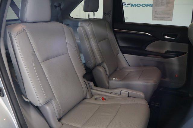 used 2016 Toyota Highlander car, priced at $19,995