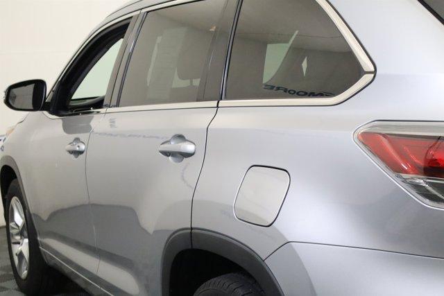 used 2016 Toyota Highlander car, priced at $19,995