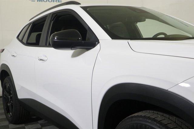 new 2025 Chevrolet Trax car, priced at $27,085