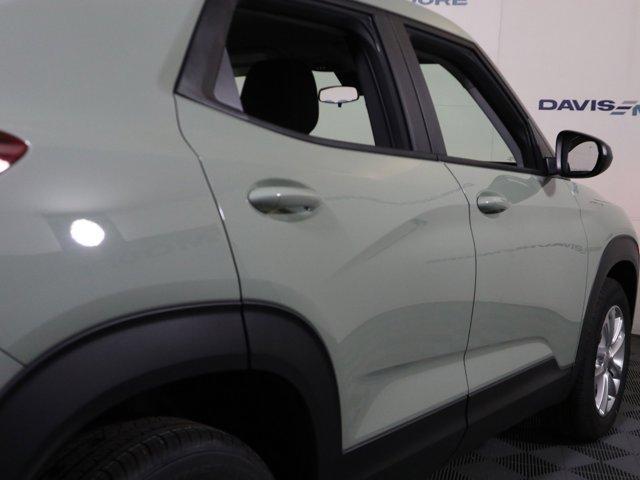 new 2025 Chevrolet TrailBlazer car, priced at $25,680