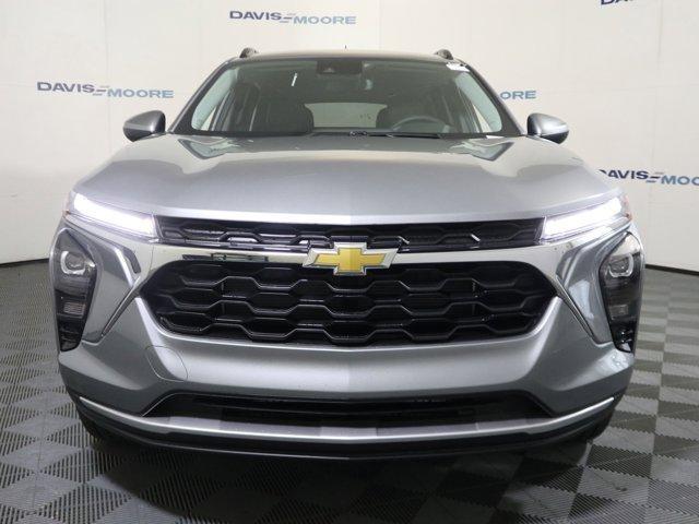 new 2025 Chevrolet Trax car, priced at $24,985