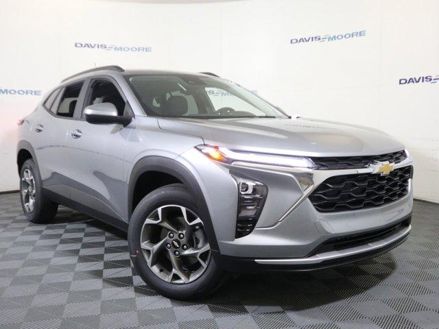 new 2025 Chevrolet Trax car, priced at $24,985