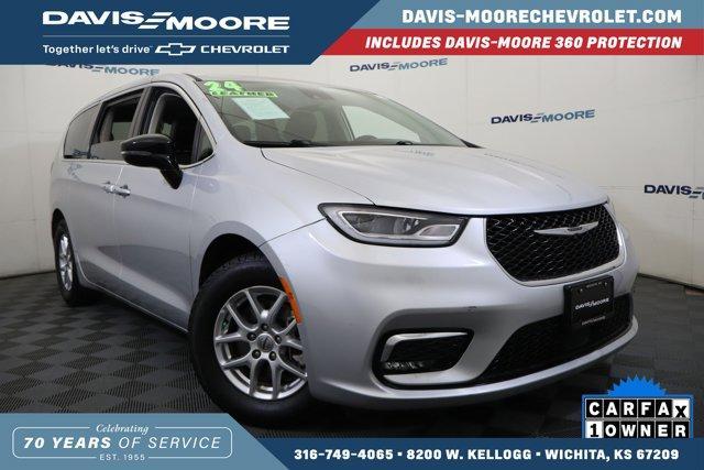 used 2024 Chrysler Pacifica car, priced at $29,750