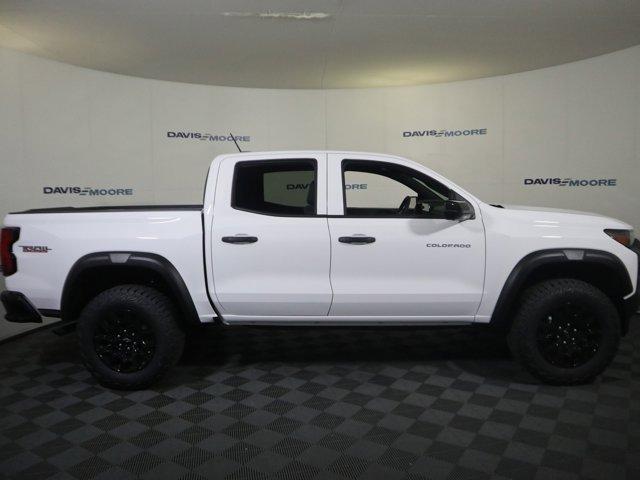 new 2024 Chevrolet Colorado car, priced at $43,385