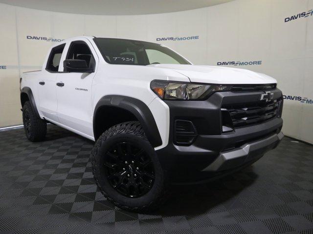 new 2024 Chevrolet Colorado car, priced at $43,385