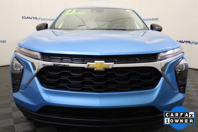 used 2025 Chevrolet Trax car, priced at $21,891