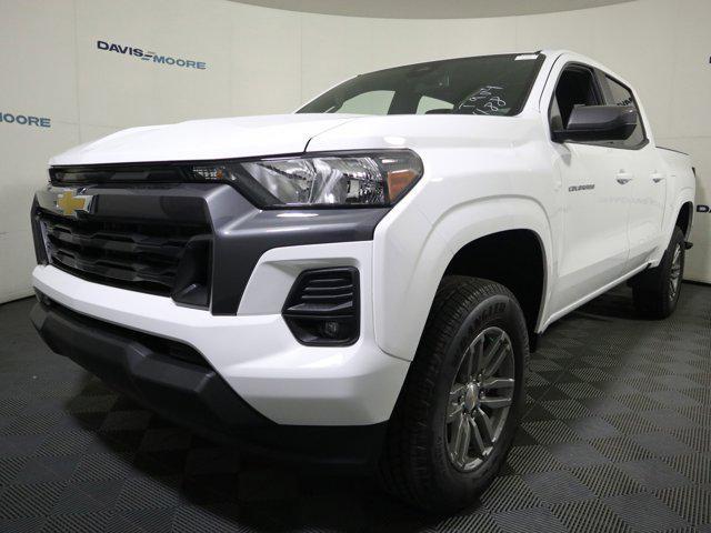 new 2024 Chevrolet Colorado car, priced at $39,300