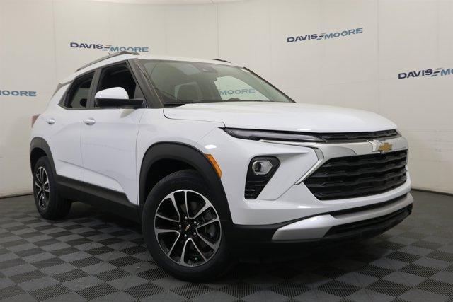 new 2025 Chevrolet TrailBlazer car, priced at $26,980