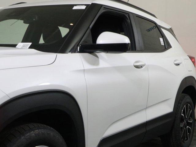 new 2025 Chevrolet TrailBlazer car, priced at $34,325