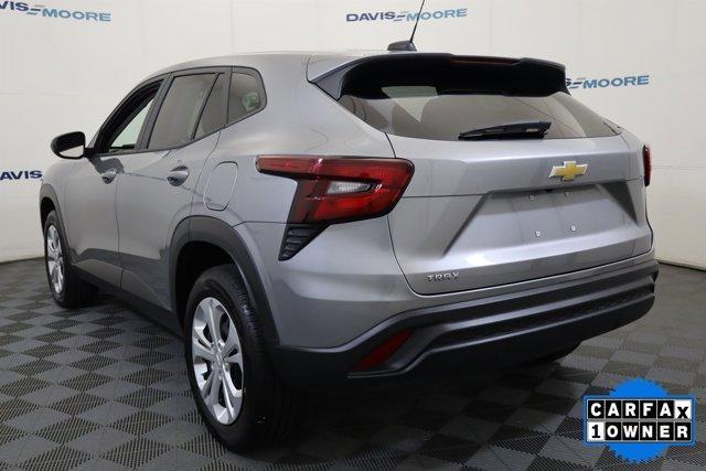 used 2025 Chevrolet Trax car, priced at $22,844