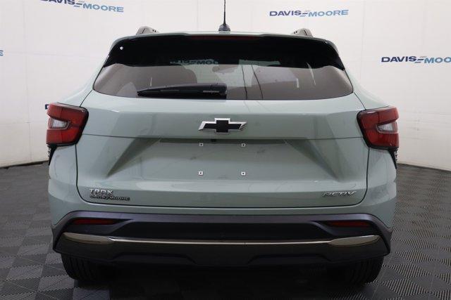 new 2025 Chevrolet Trax car, priced at $26,690