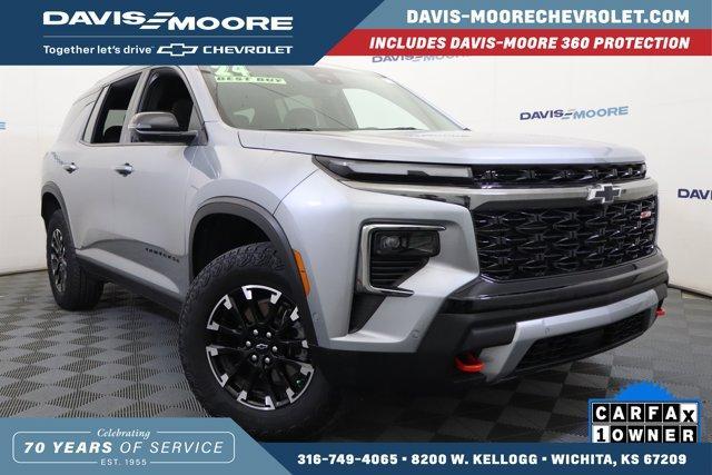 used 2024 Chevrolet Traverse car, priced at $46,495