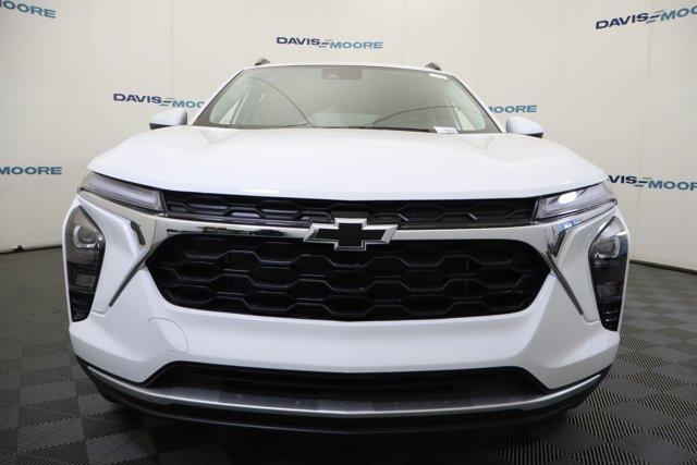 new 2026 Chevrolet Trax car, priced at $27,255