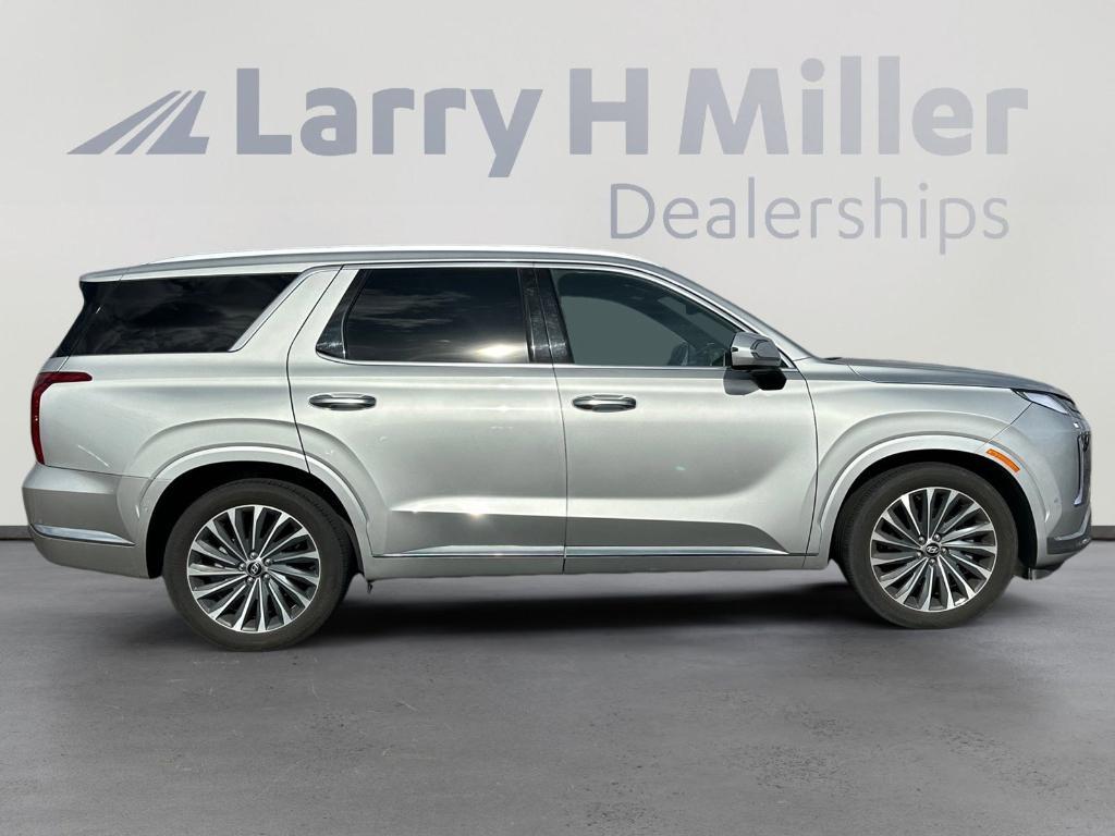 used 2024 Hyundai Palisade car, priced at $44,300
