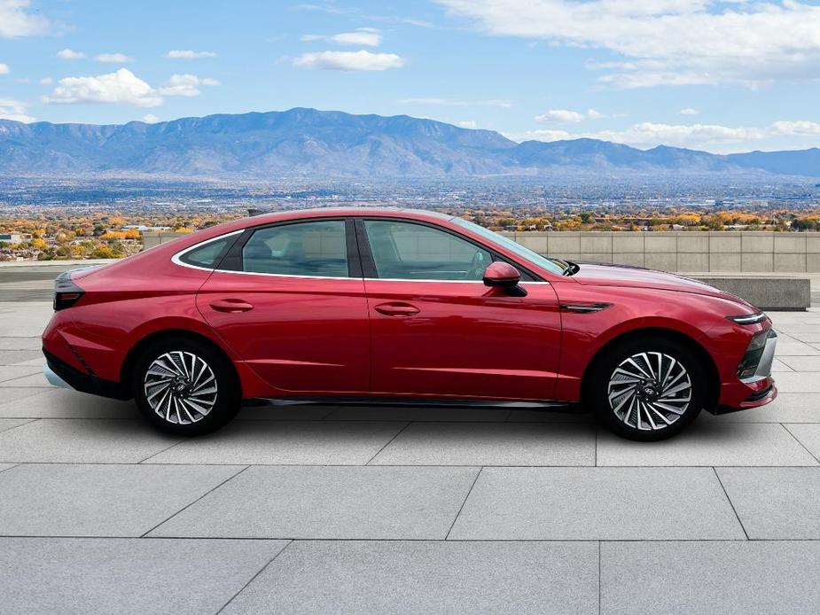 new 2025 Hyundai Sonata Hybrid car, priced at $33,957