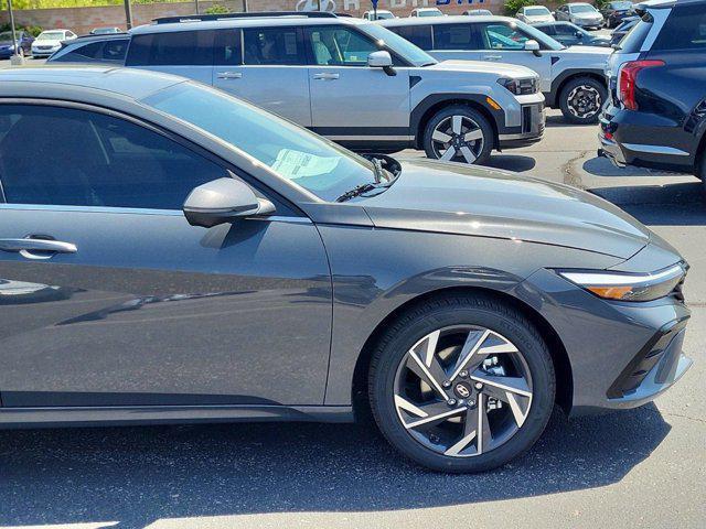 new 2024 Hyundai Elantra car, priced at $29,647