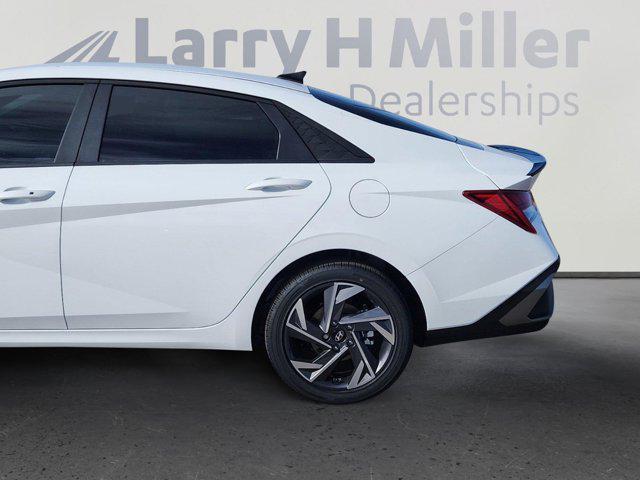 new 2025 Hyundai Elantra HEV car, priced at $30,057