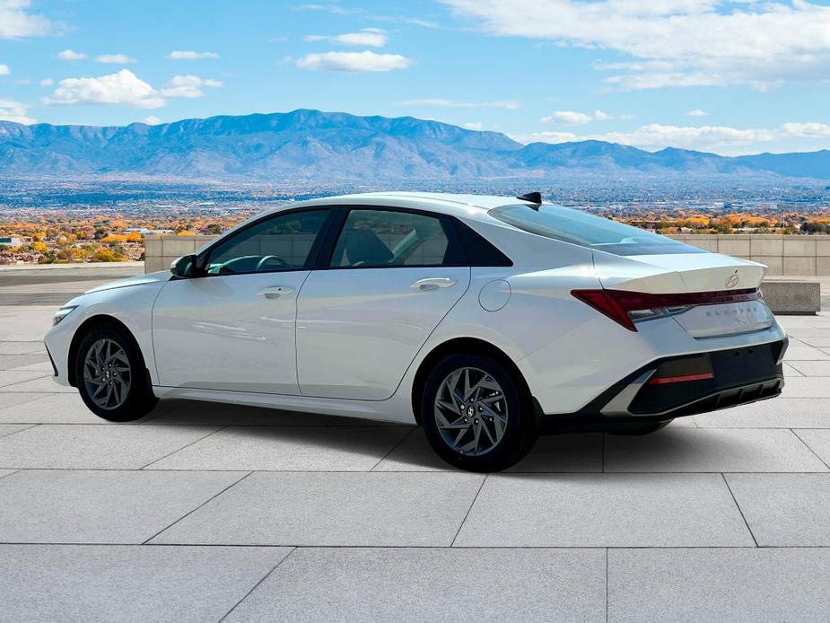 new 2025 Hyundai Elantra HEV car, priced at $30,057