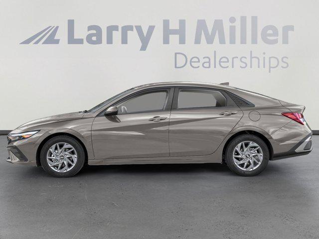 new 2025 Hyundai Elantra car, priced at $26,039