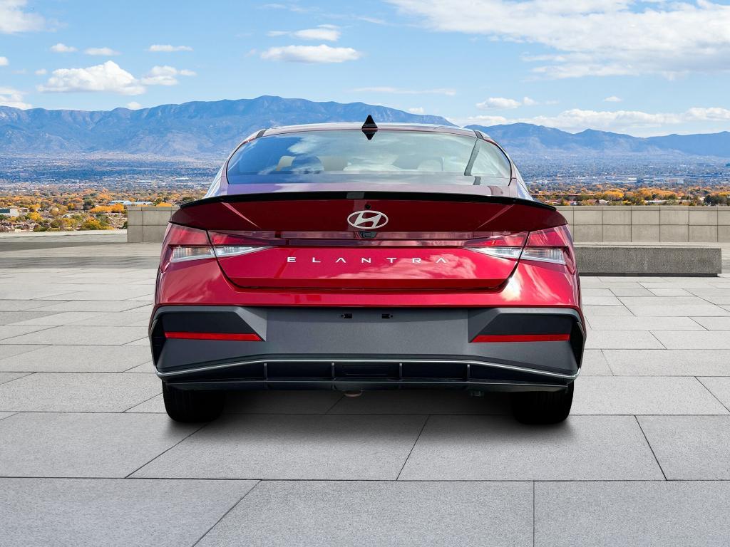 new 2025 Hyundai Elantra car, priced at $25,957