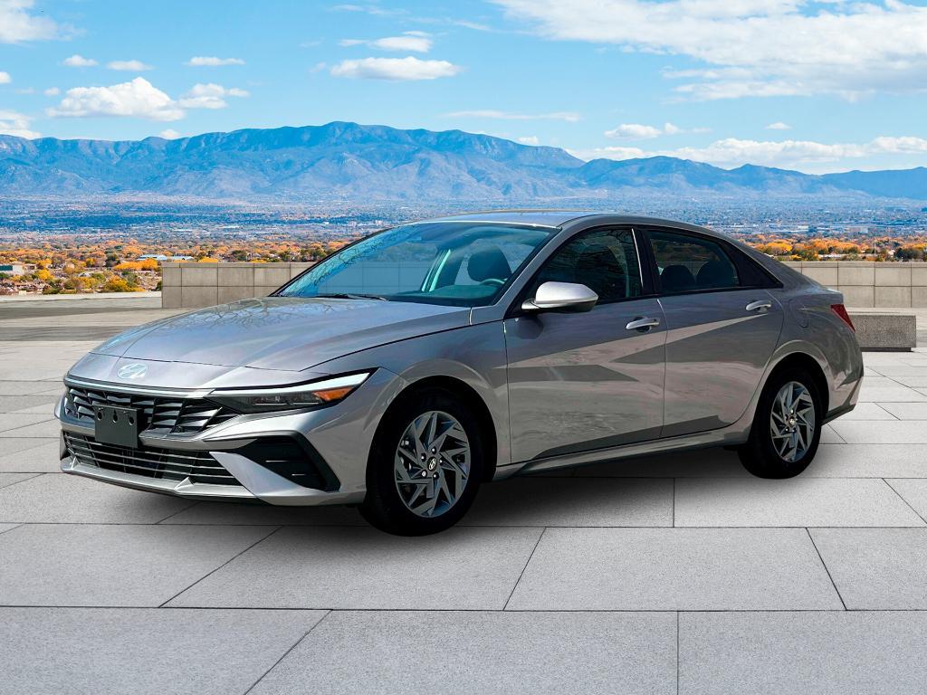 new 2025 Hyundai Elantra HEV car, priced at $29,567