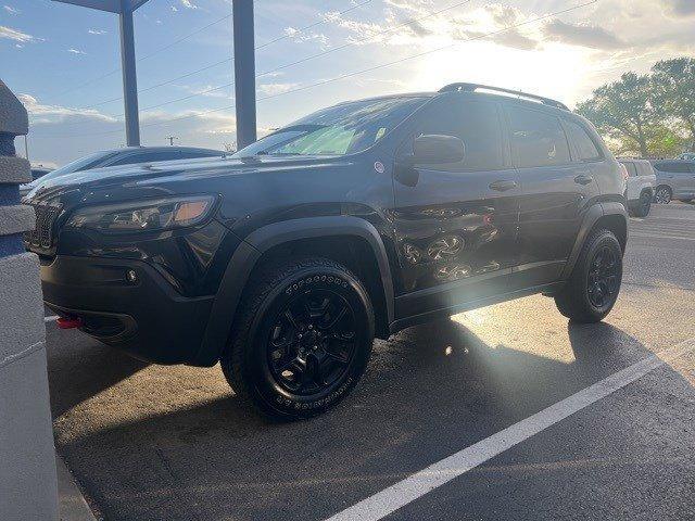 used 2019 Jeep Cherokee car, priced at $19,564