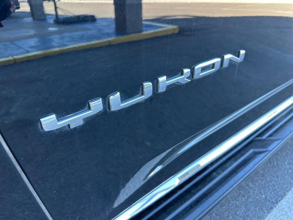 used 2023 GMC Yukon XL car, priced at $49,600