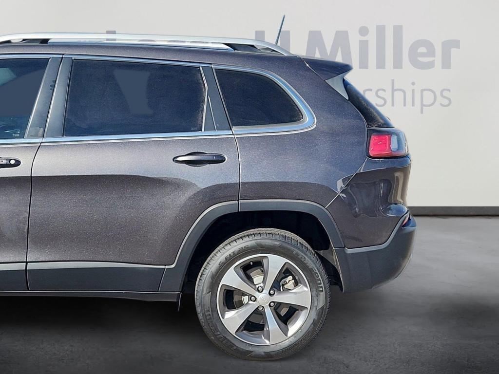 used 2019 Jeep Cherokee car, priced at $21,400