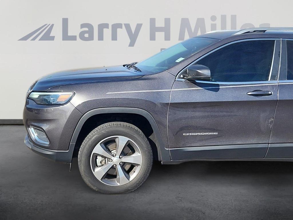 used 2019 Jeep Cherokee car, priced at $21,400