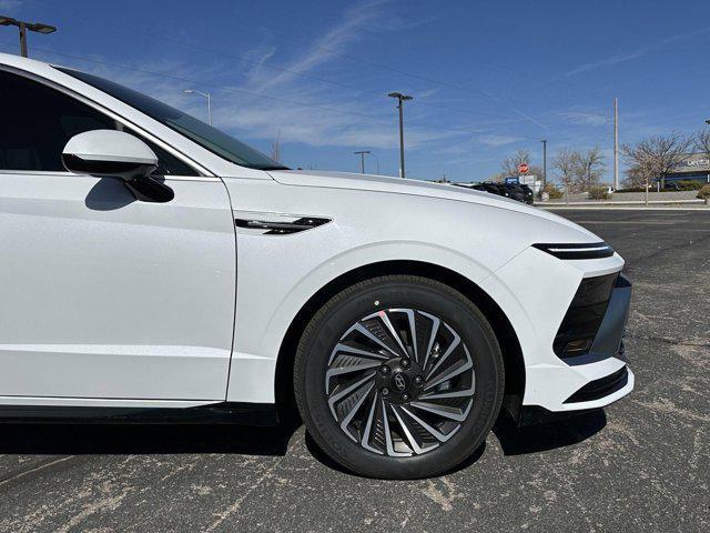 new 2025 Hyundai Sonata Hybrid car, priced at $33,027