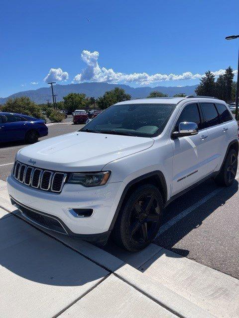 used 2017 Jeep Grand Cherokee car, priced at $15,600