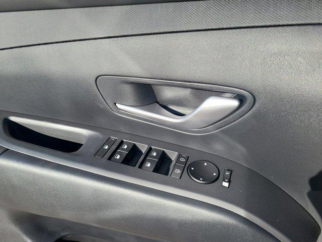 new 2025 Hyundai TUCSON Hybrid car, priced at $35,740
